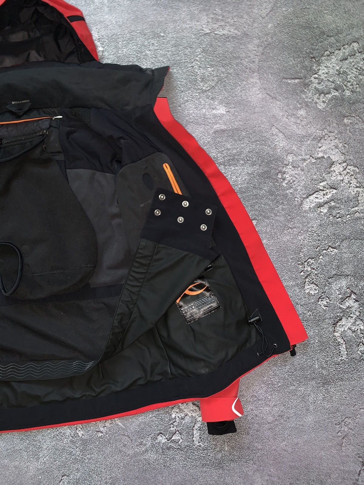 Kjus 36 red ski snowboarding jacket hooded balaclava storm