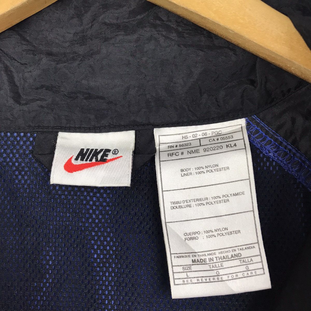 Nike Vintage 90s Nike Windbreaker Jacket Embroidery Big Logo Size US L / EU 52-54 / 3 - 5 Thumbnail