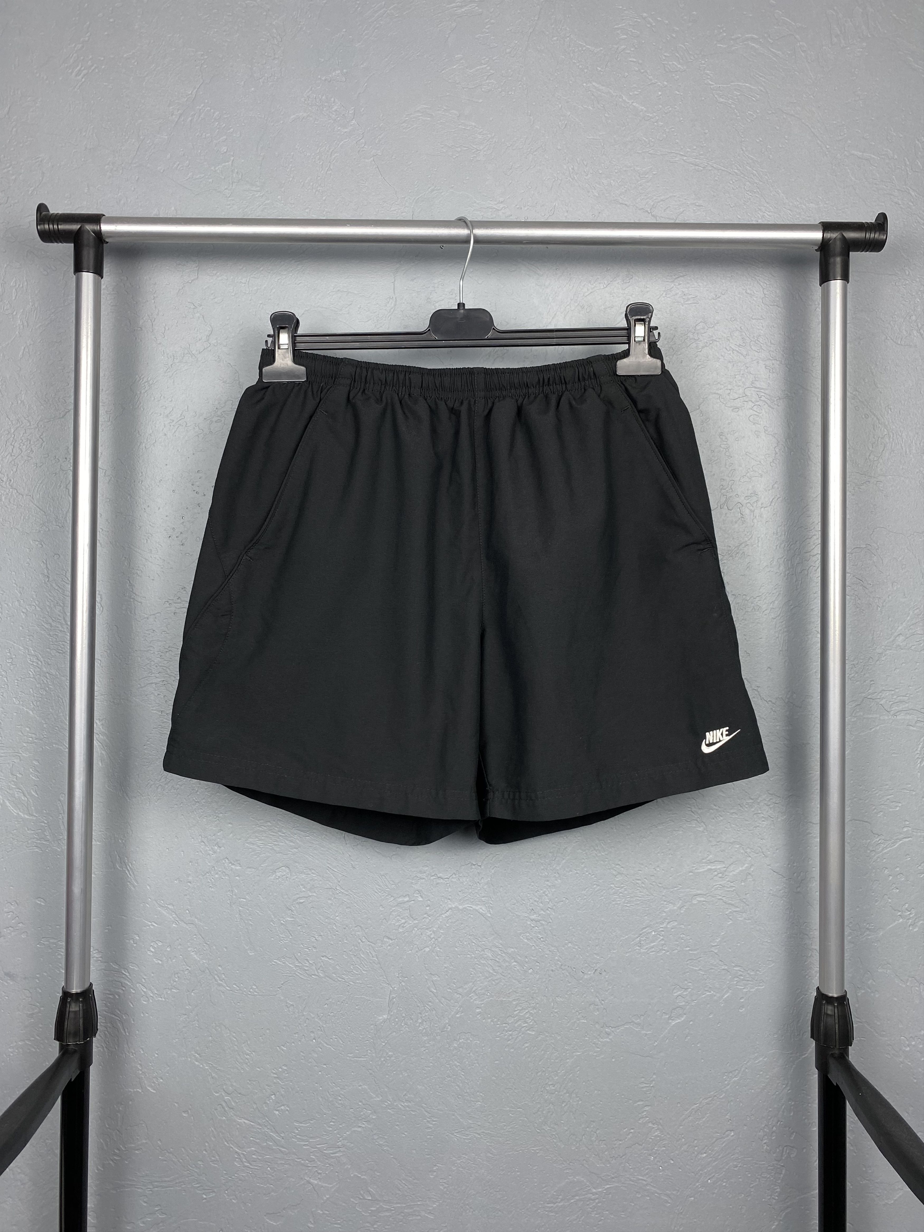 Nike Vintage Nike Mens Nylon Shorts Y2K Size US 34 / EU 50 - 1 Thumbnail