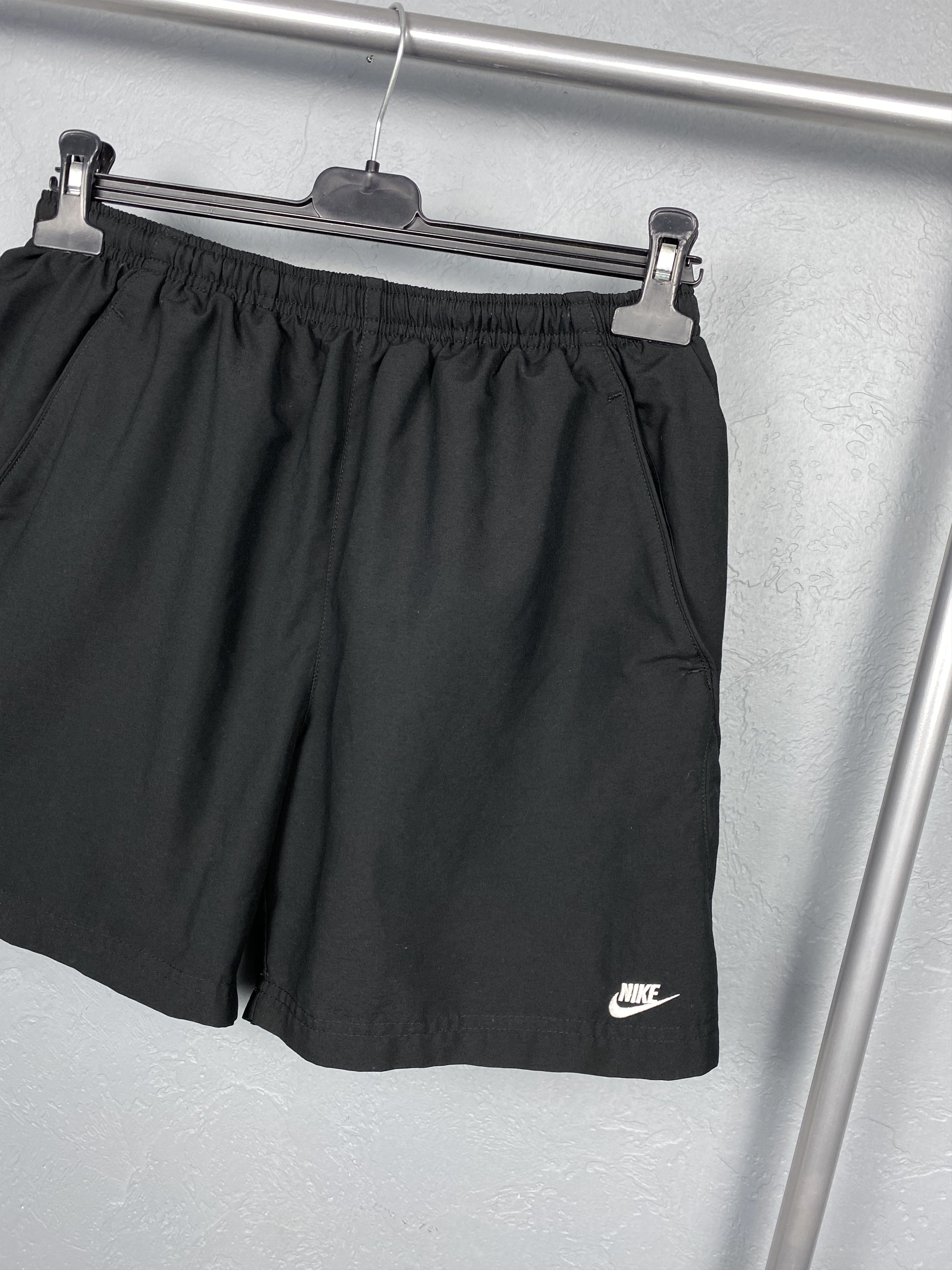 Nike Vintage Nike Mens Nylon Shorts Y2K Size US 34 / EU 50 - 2 Thumbnail