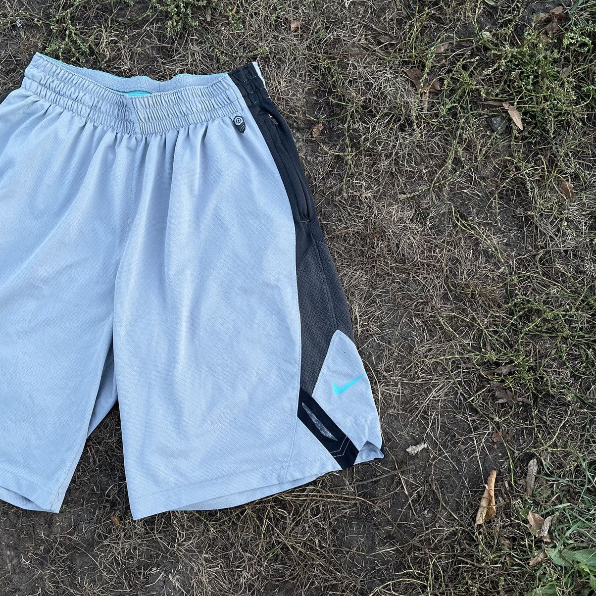 Nike Vintage Y2K Drill Nike Swoosh Logo Shorts Streetwear 90s Size US 34 / EU 50 - 2 Thumbnail