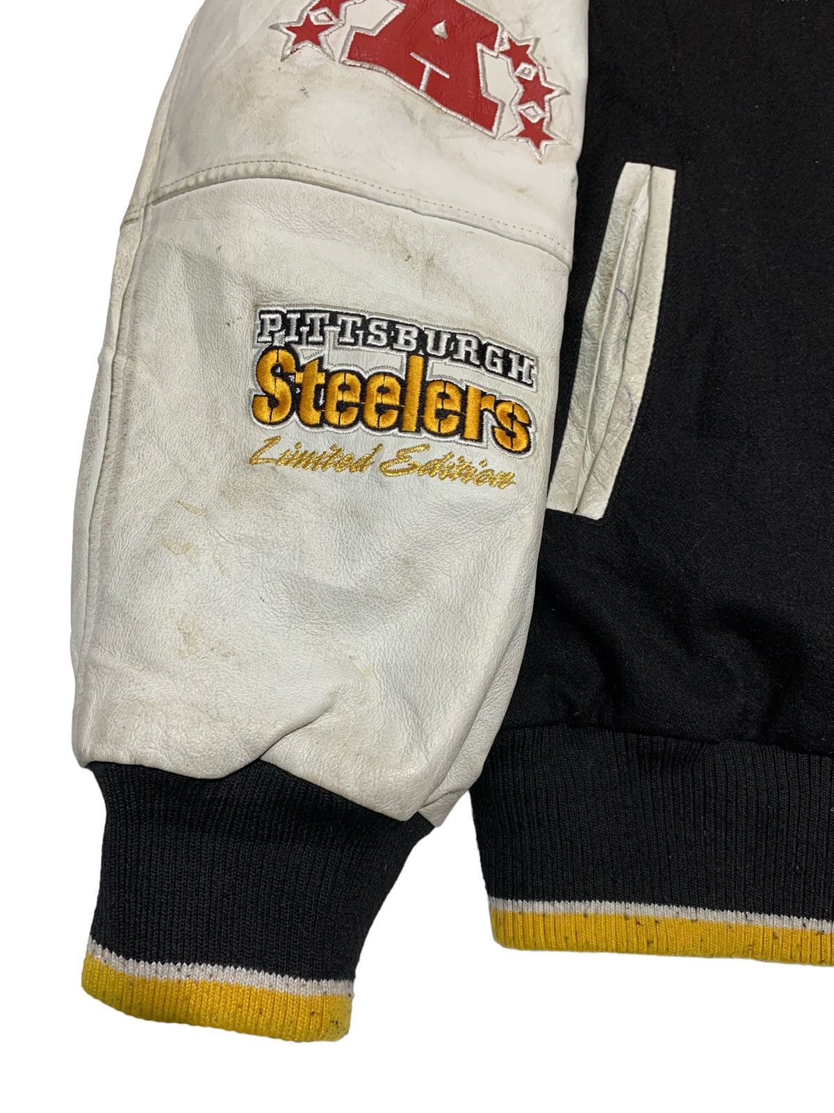 NFL 🔥LIMITED EDITIONS P.STEELERS NFL VARSITY JACKET Size US XL / EU 56 / 4 - 7 Thumbnail