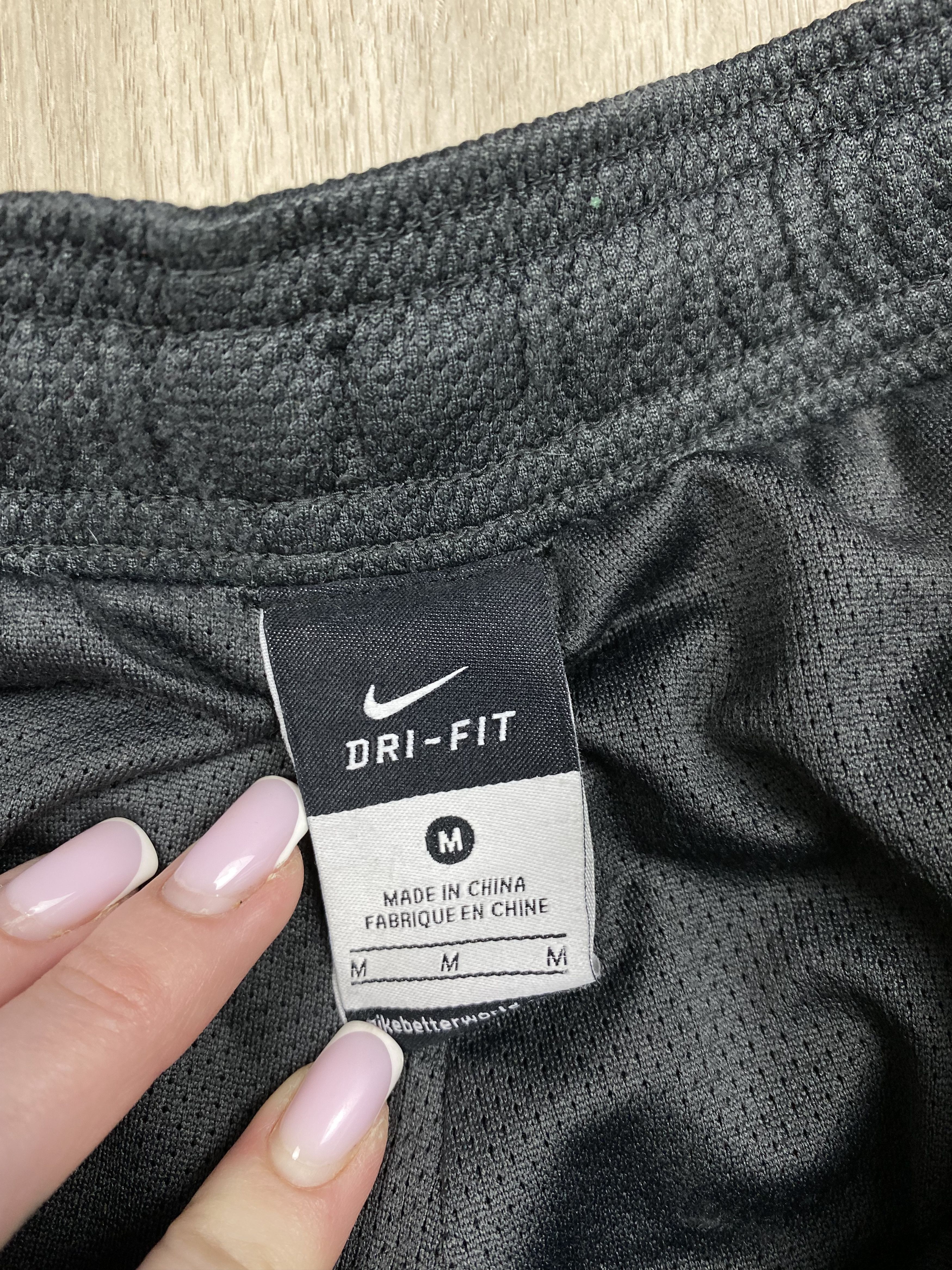 Nike × Vintage Nike Vintage Faded Nylon Pants Y2K Drill Thrashed Size US 32 / EU 48 - 11 Thumbnail