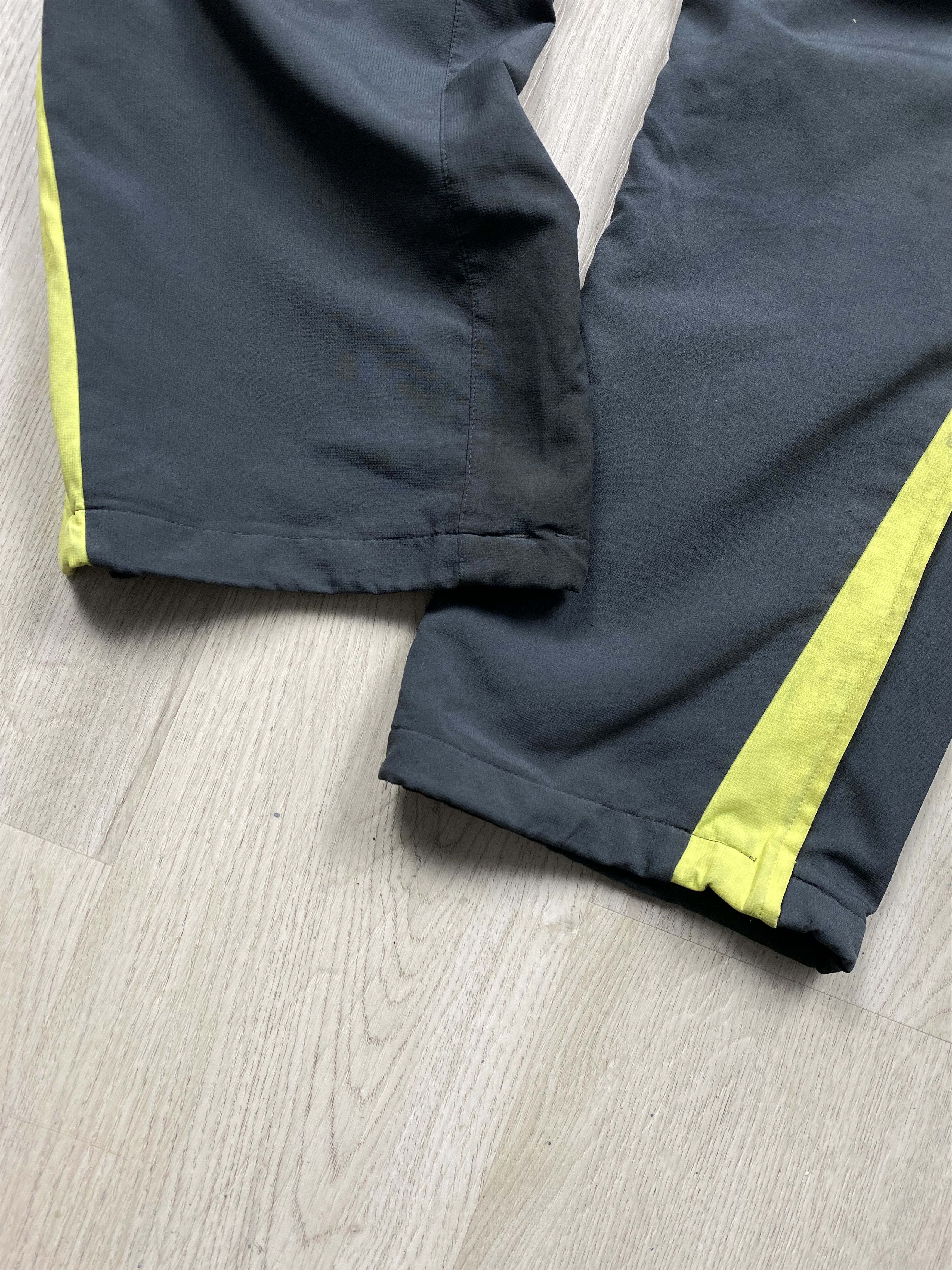 Nike × Vintage Nike Vintage Faded Nylon Pants Y2K Drill Thrashed Size US 32 / EU 48 - 5 Thumbnail