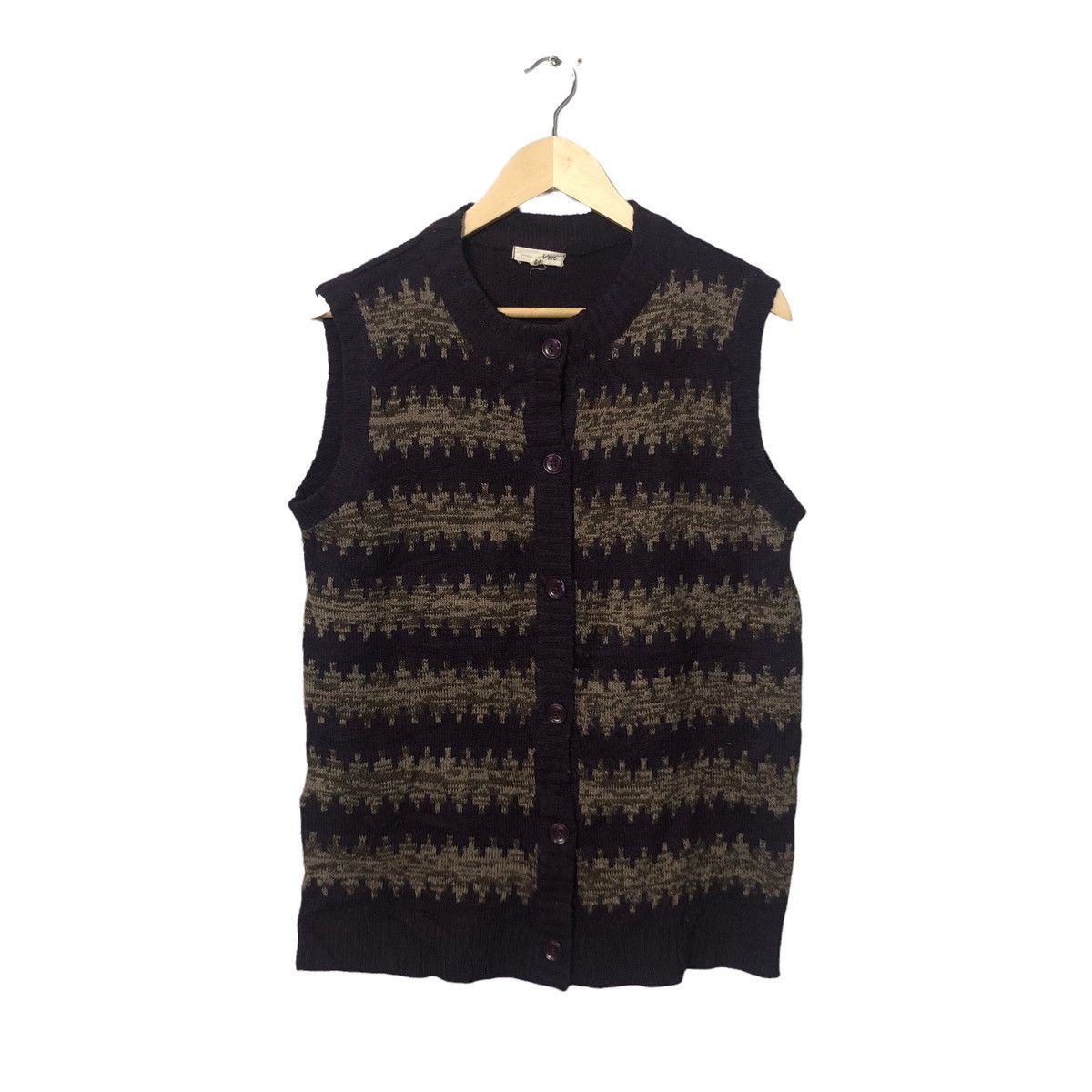 image of Aran Isles Knitwear x Homespun Knitwear Vintage Ven Button Ups Pattern Knitwear Vest in Purple (Siz