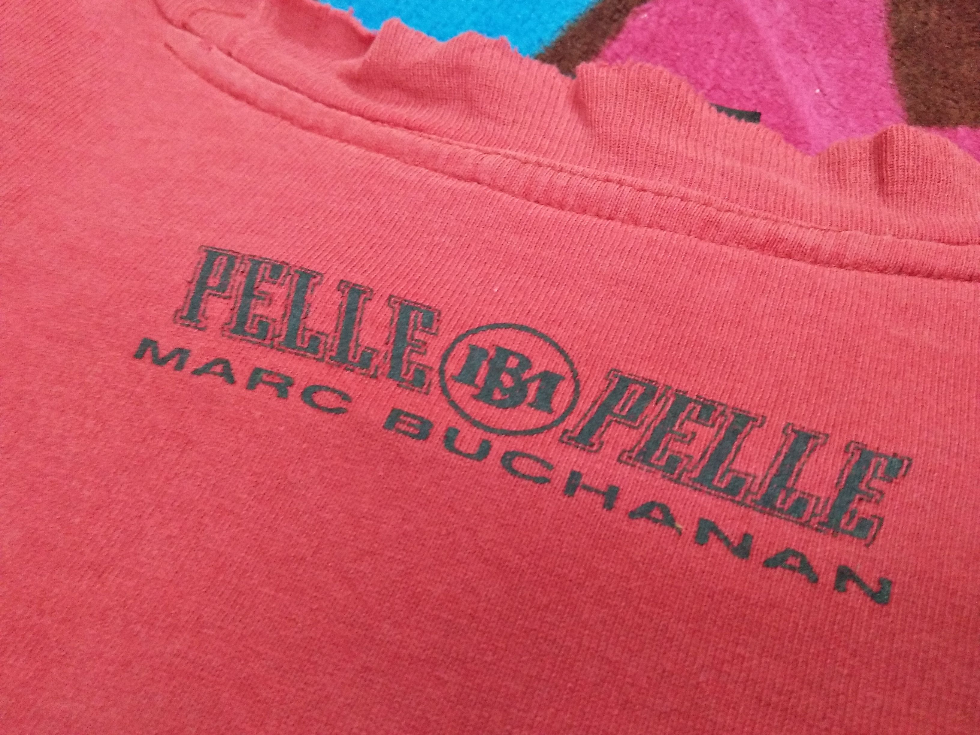 Pelle Pelle × Vintage MARK BUCHANAN Pelle Pelle Vintage Big Graphic Red Tee Size US XXL / EU 58 / 5 - 4 Thumbnail
