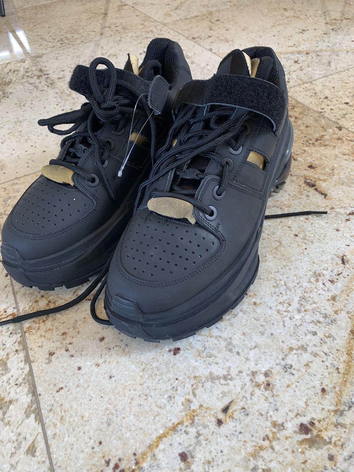 Maison Margiela Low Top Trainer in Black Size US 8 / EU 41 - 5 Thumbnail
