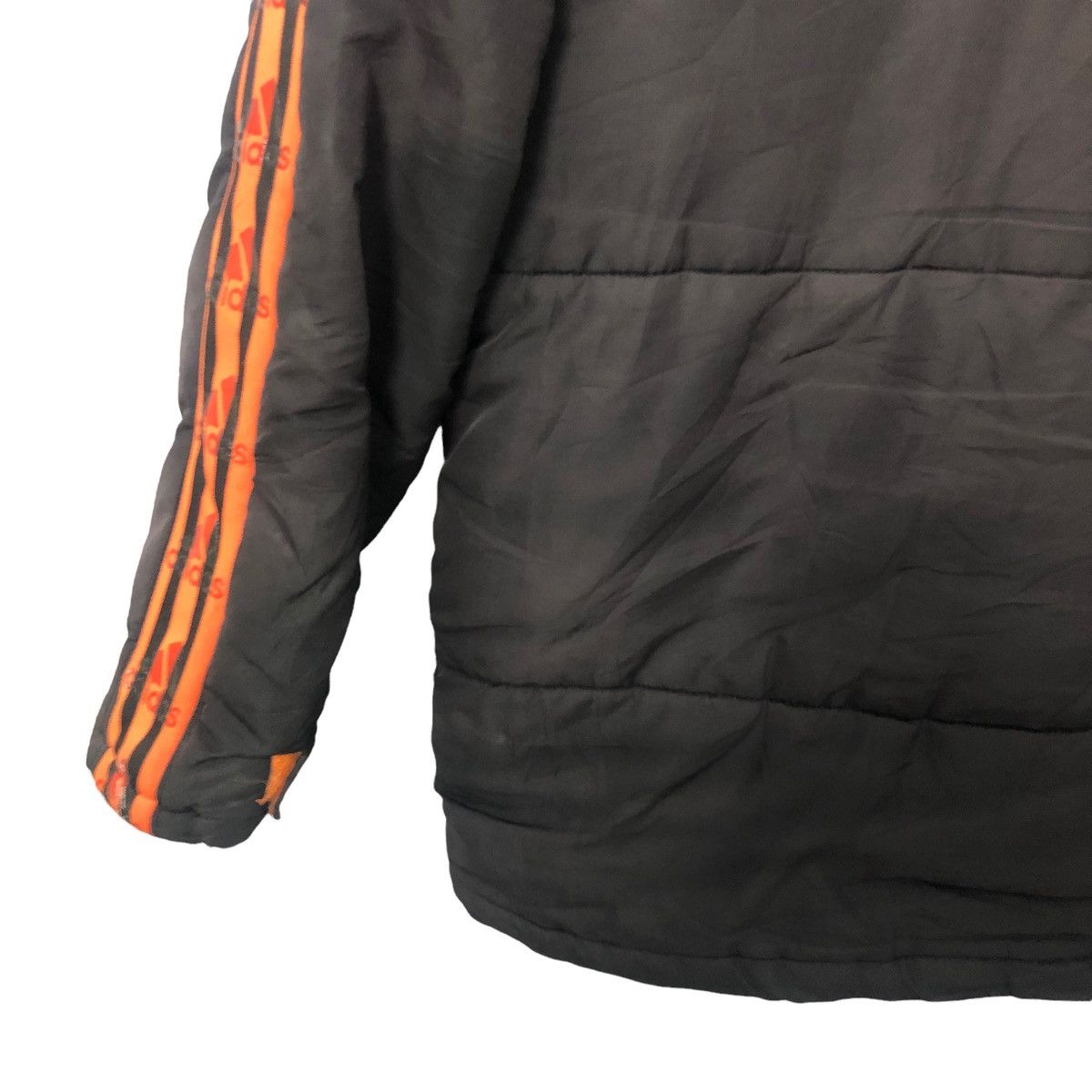 Adidas Vintage Adidas Embroidery Logo Zipper Ups Jacket Size US L / EU 52-54 / 3 - 9 Thumbnail