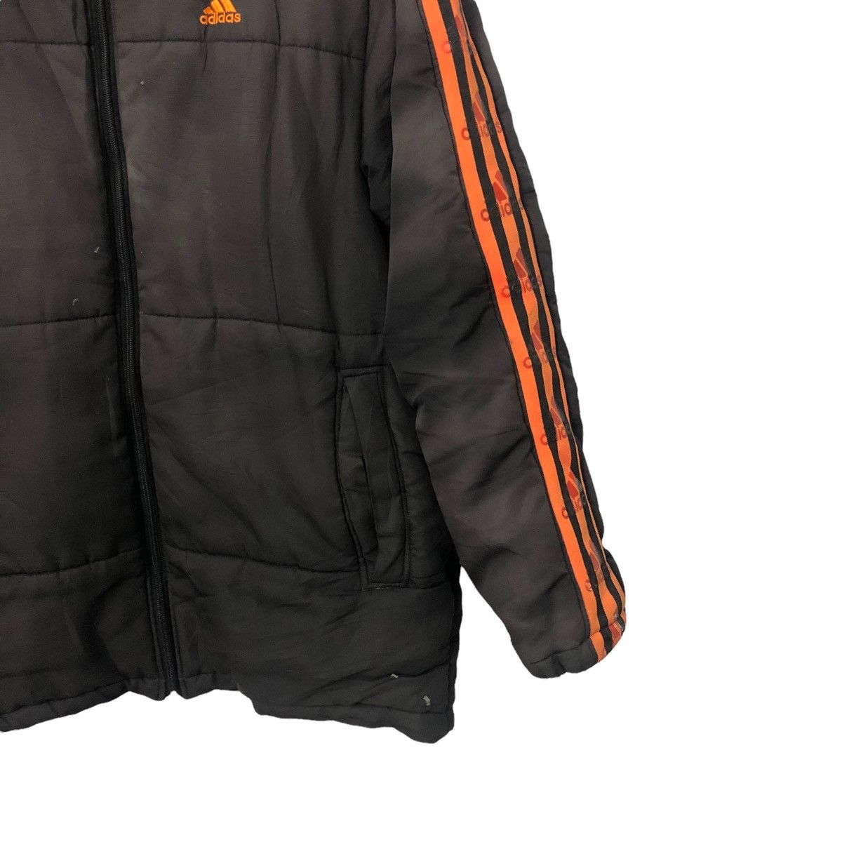 Adidas Vintage Adidas Embroidery Logo Zipper Ups Jacket Size US L / EU 52-54 / 3 - 2 Thumbnail