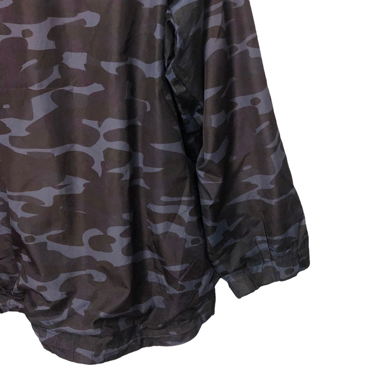 Vintage Vintage Cest Bien!Vous Zipper Ups Camo Hoodie Jacket Size US L / EU 52-54 / 3 - 6 Thumbnail