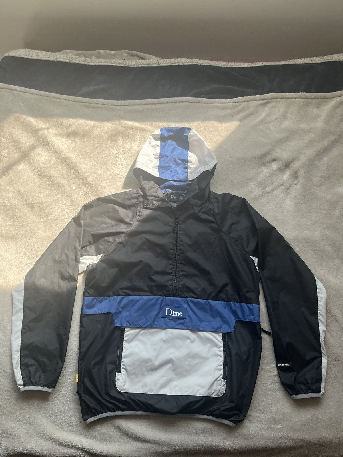 Dime Windbreaker