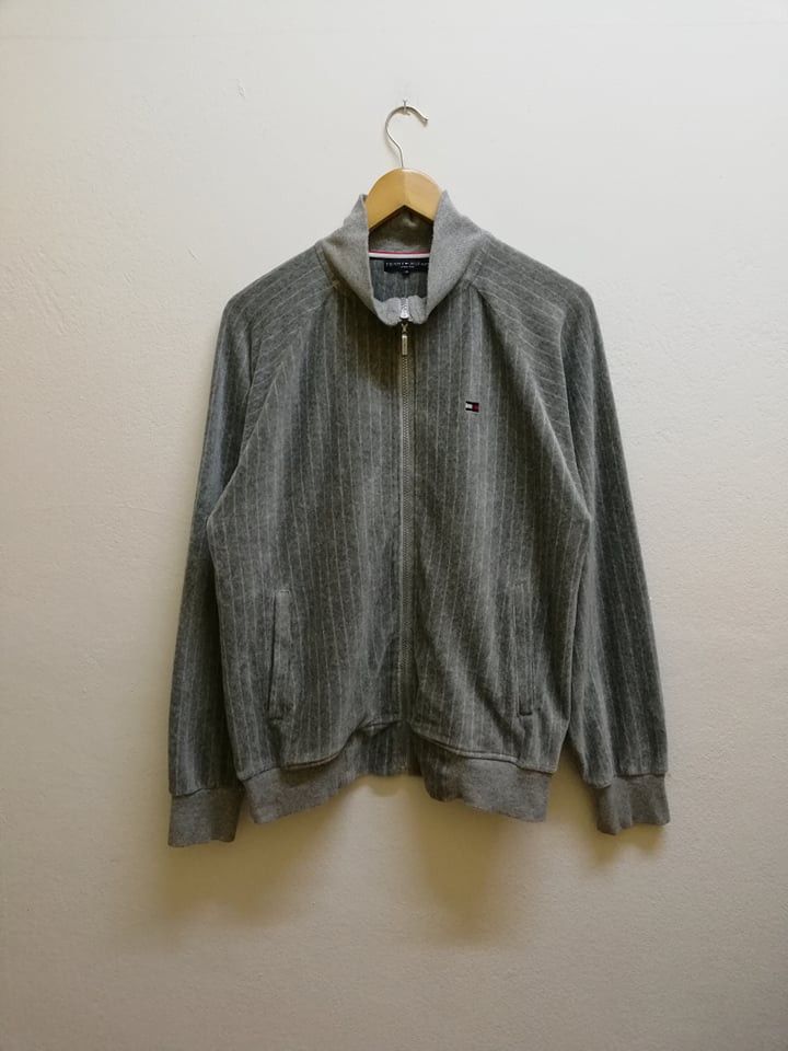 Rare Tommy Hilfiger Fleece soft clothing Good Condition