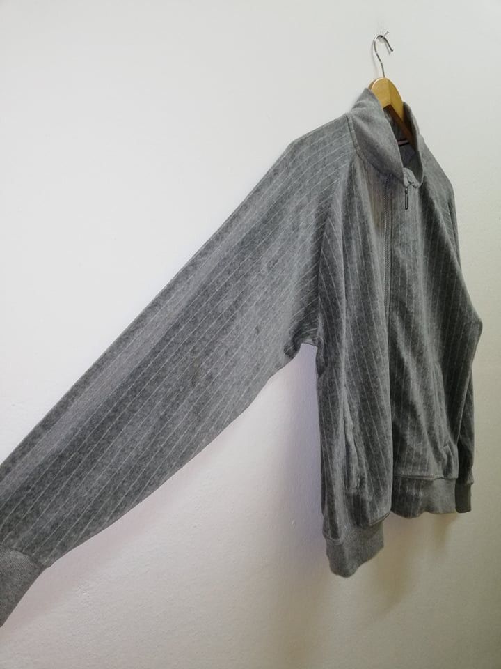 Tommy Hilfiger Rare Tommy Hilfiger Fleece soft clothing Good Condition Size US M / EU 48-50 / 2 - 3 Thumbnail