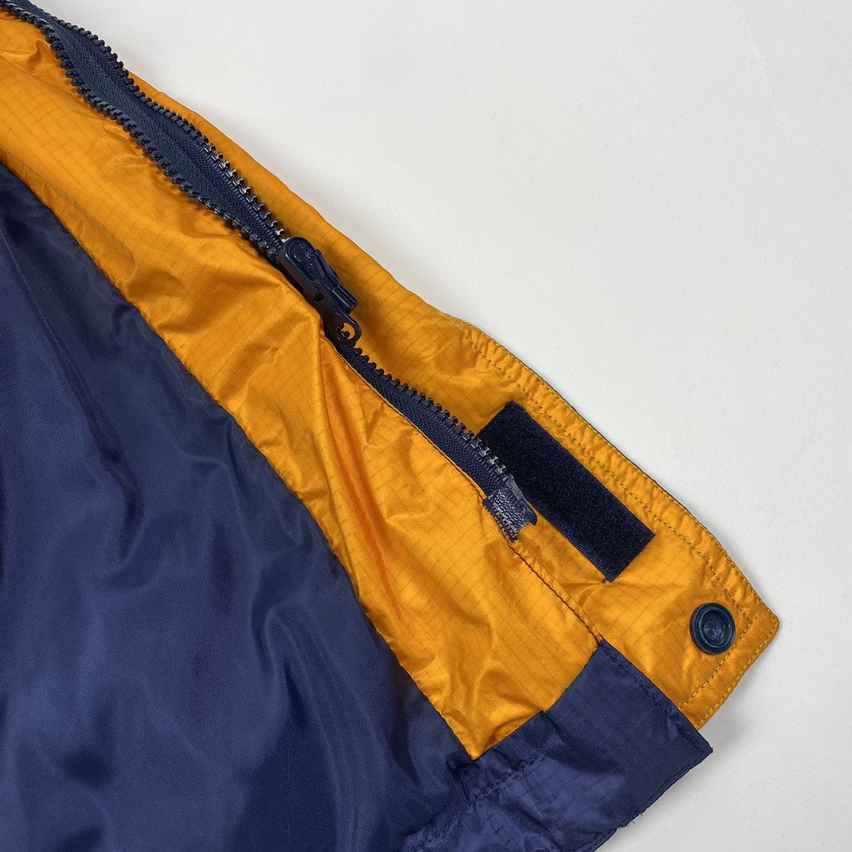 Helly Hansen Vintage Helly Hansen Jacket Size US L / EU 52-54 / 3 - 17 Thumbnail