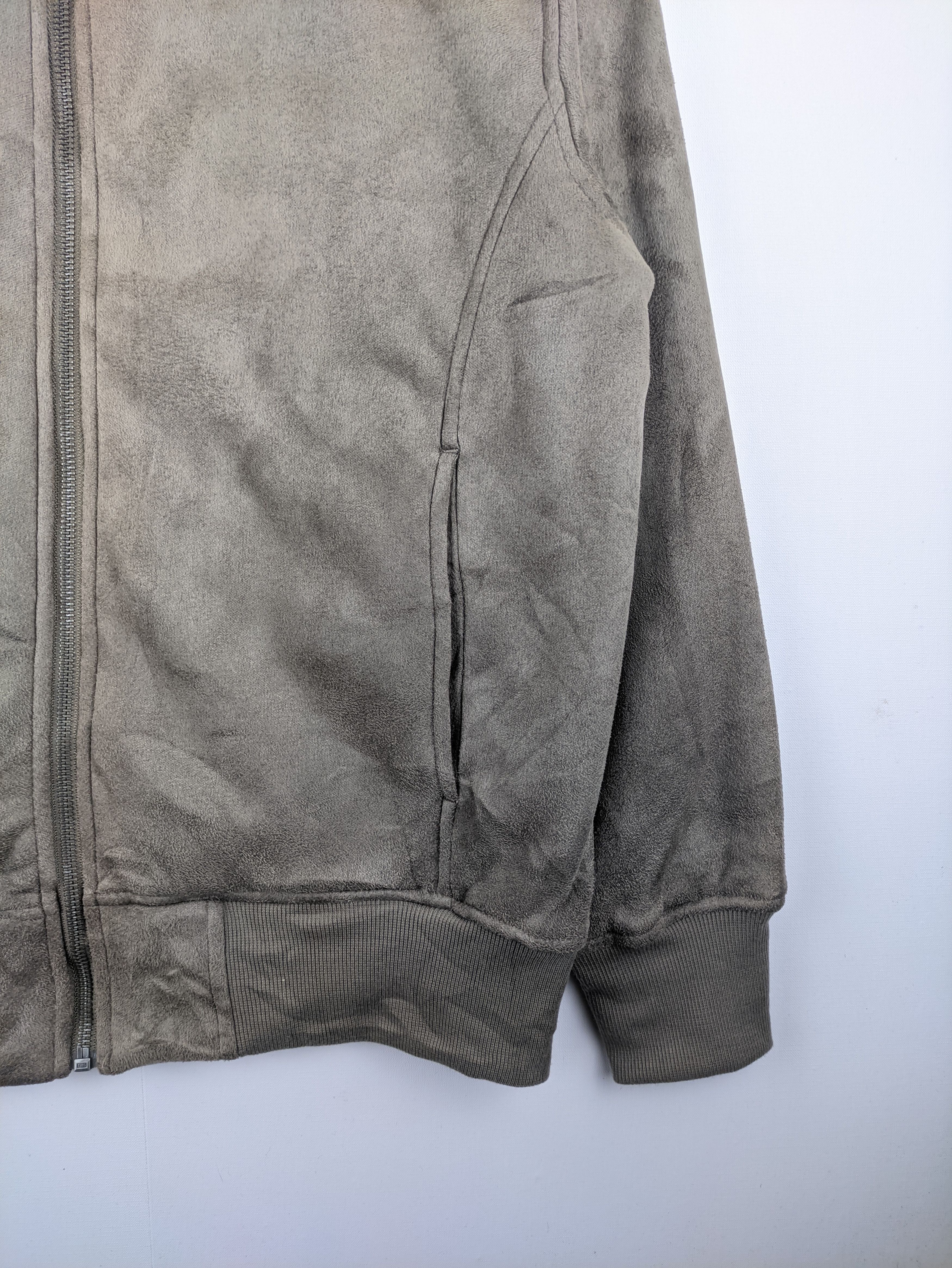 Designer × Mossimo Steals🔥Velvet Jacket Sherpa Inner by Mossimo Size US M / EU 48-50 / 2 - 6 Thumbnail