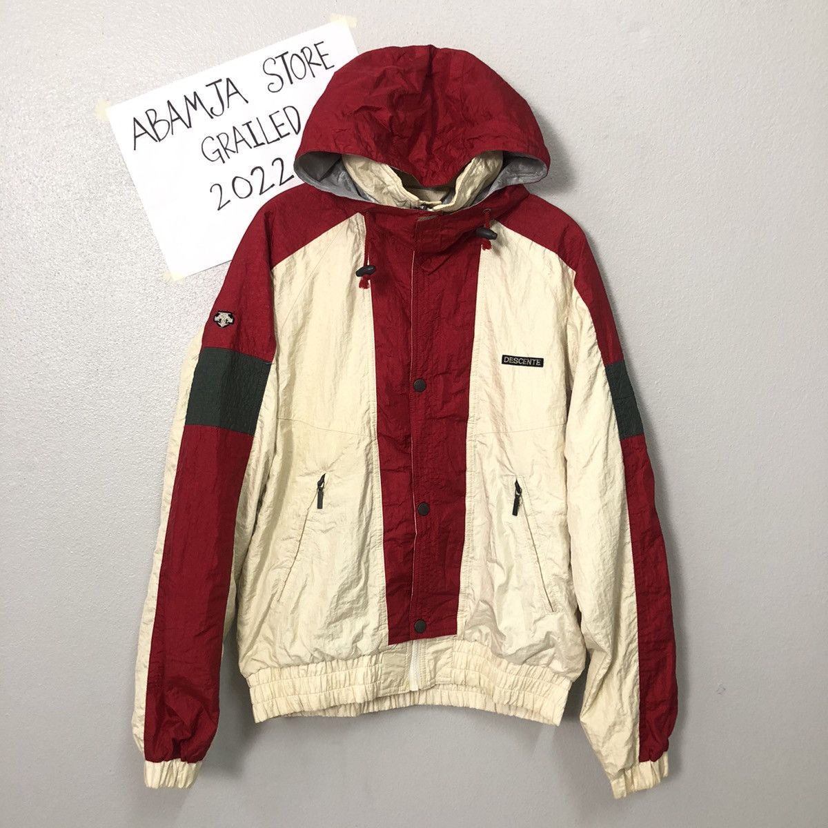 Vintage Descente Nice Design Zipper Ups Hoodie Jacket