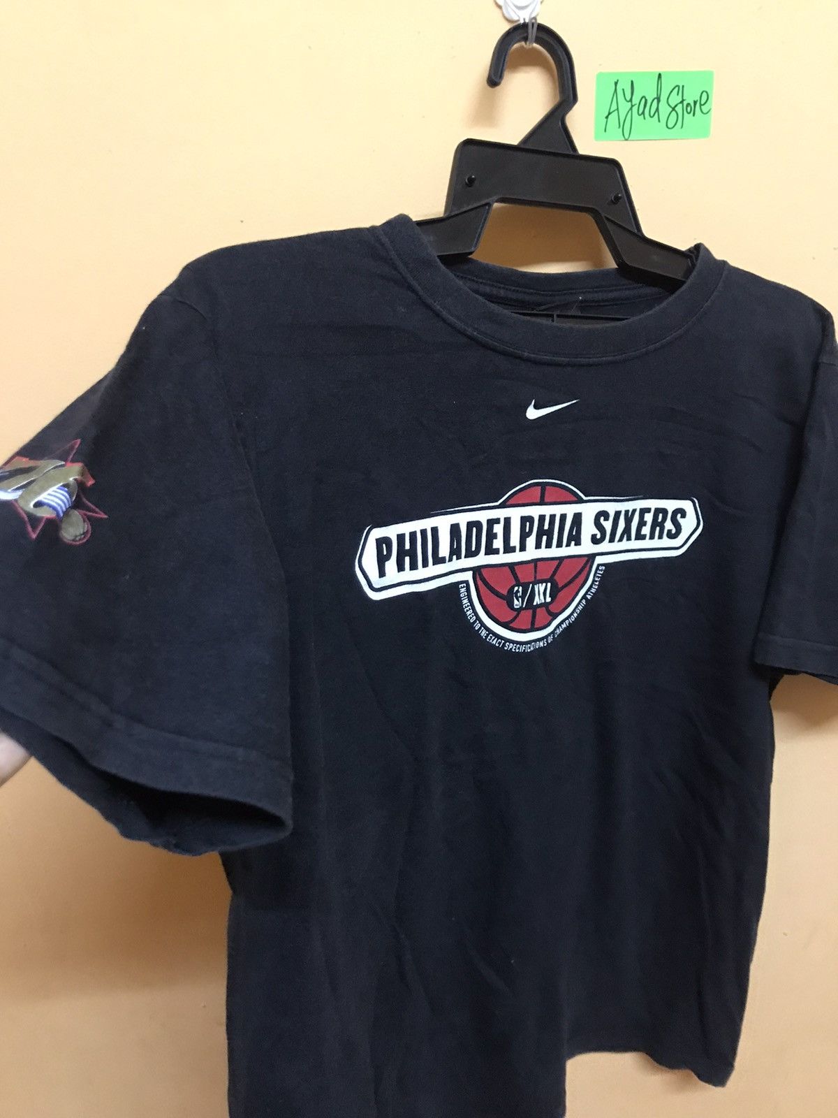 Nike ‼️NIKE PHILADELPHIA SIXERS TEE‼️ Size US M / EU 48-50 / 2 - 5 Thumbnail