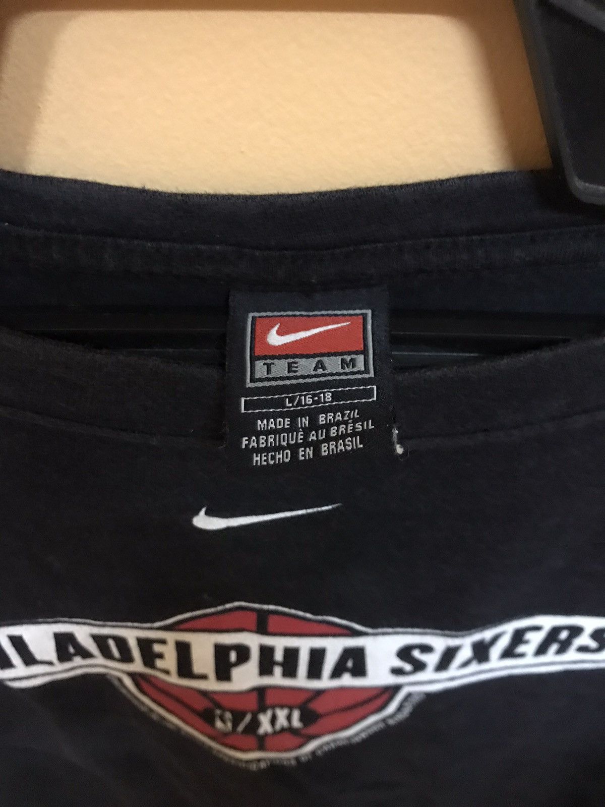 Nike ‼️NIKE PHILADELPHIA SIXERS TEE‼️ Size US M / EU 48-50 / 2 - 4 Thumbnail