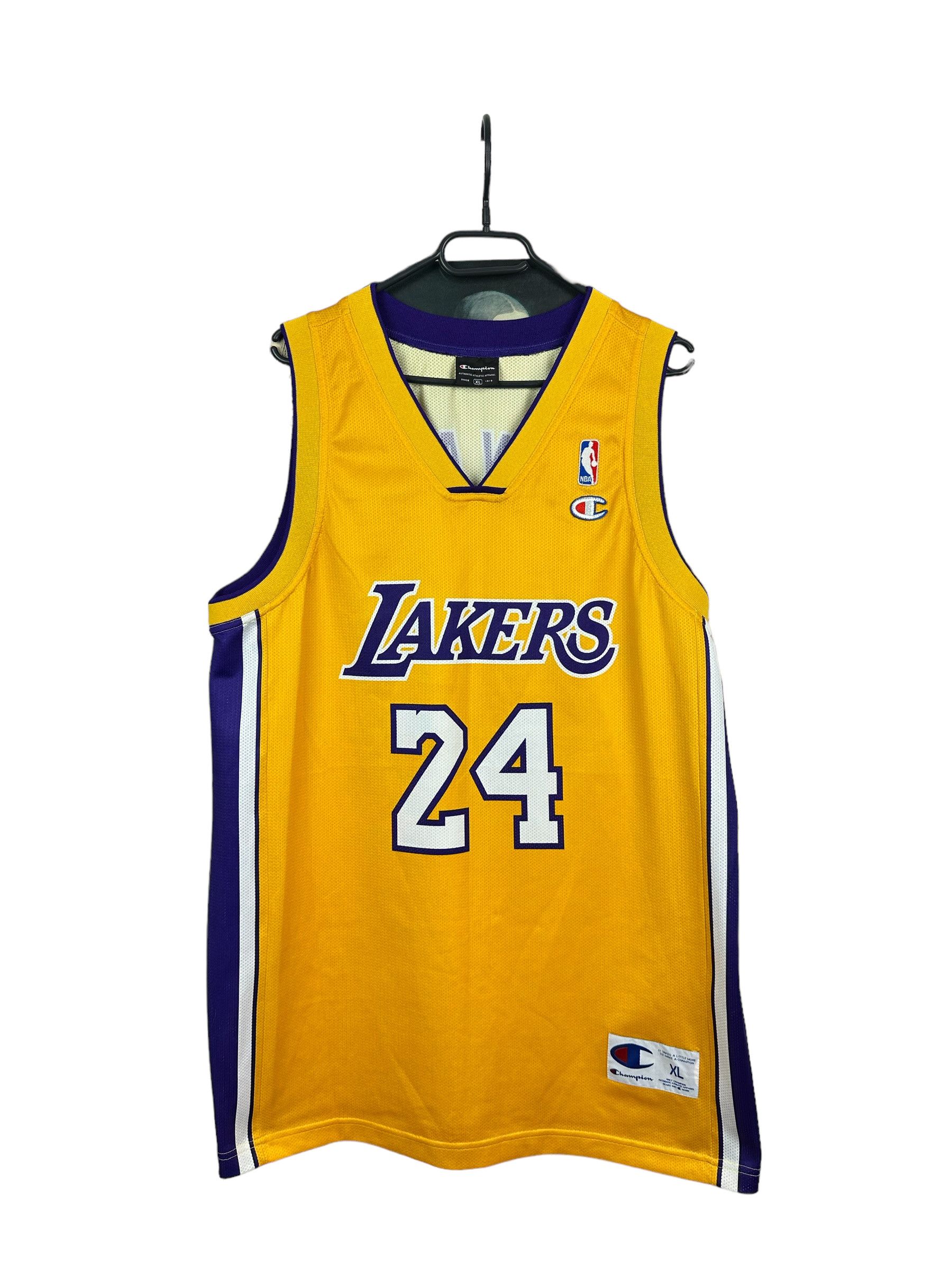 Champion 90s vintage LA Lakers Kobe Bryant away #8 Jersey