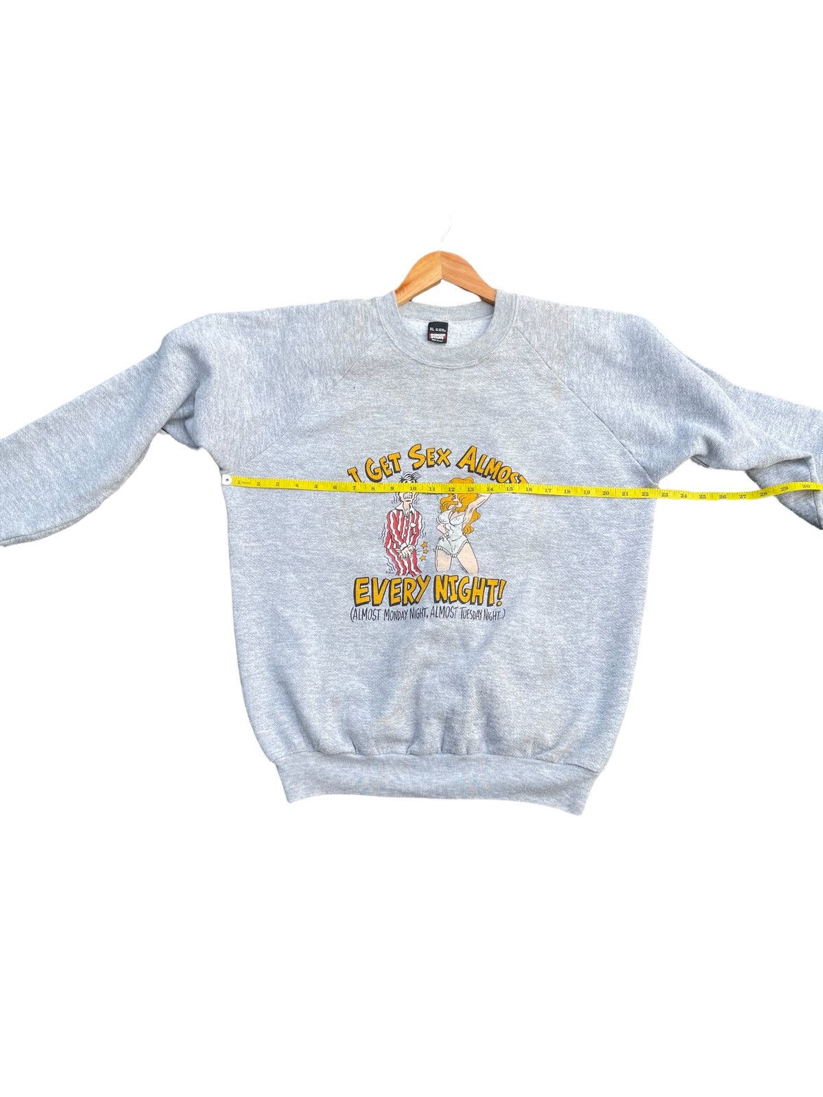 Vintage Vintage 80’s Screen Star Raglan Sweatshirt Size US XL / EU 56 / 4 - 2 Thumbnail