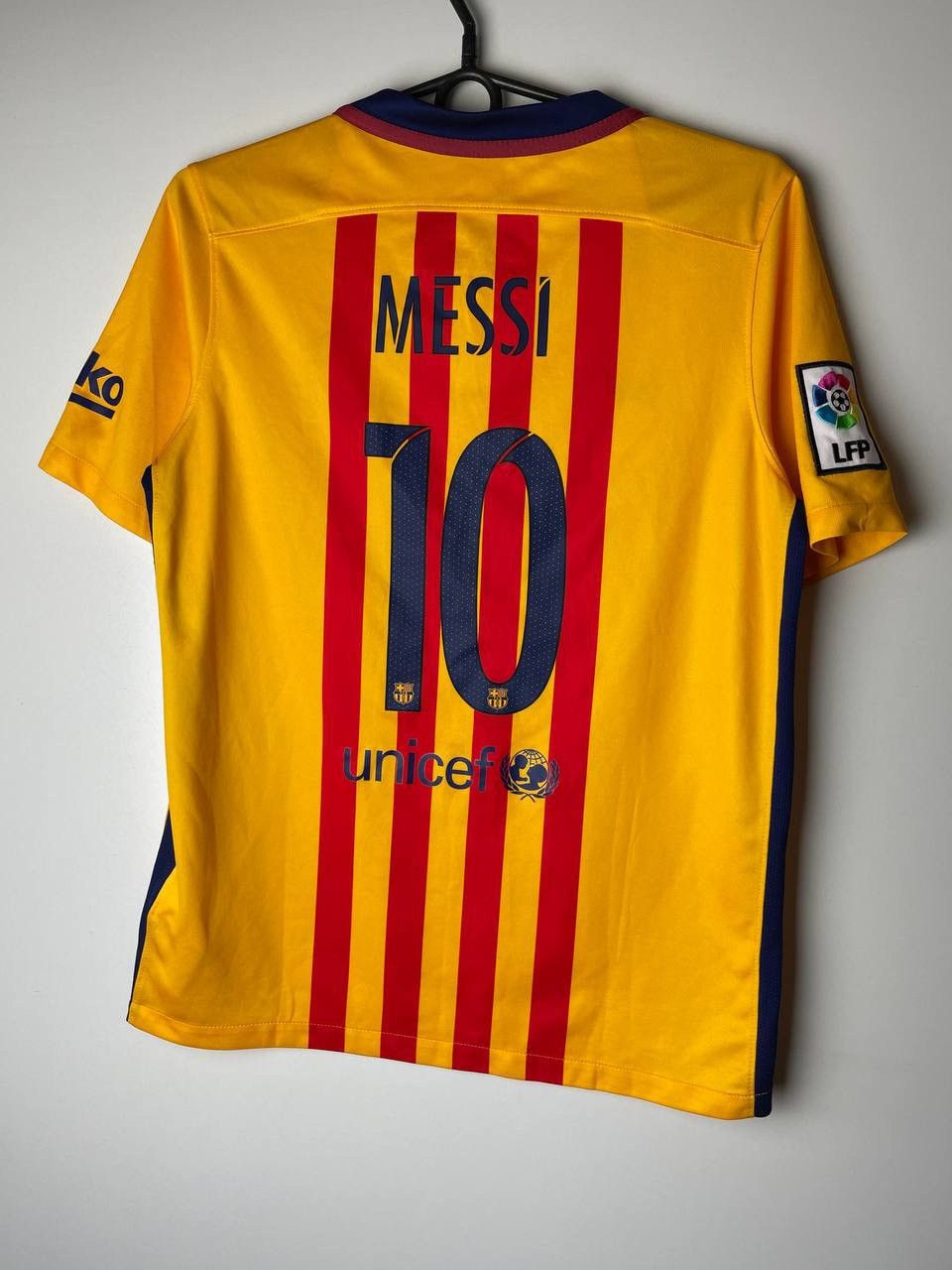 Nike Nike Barcelona vintage t-shirts size XS Size US S / EU 44-46 / 1 - 2 Thumbnail