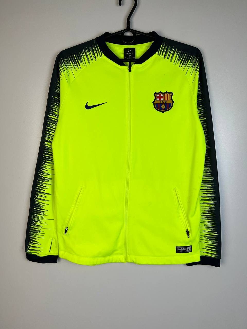 Vintage Barcelona Nike vintage long sleeve size S Size US S / EU 44-46 / 1 - 1 Thumbnail