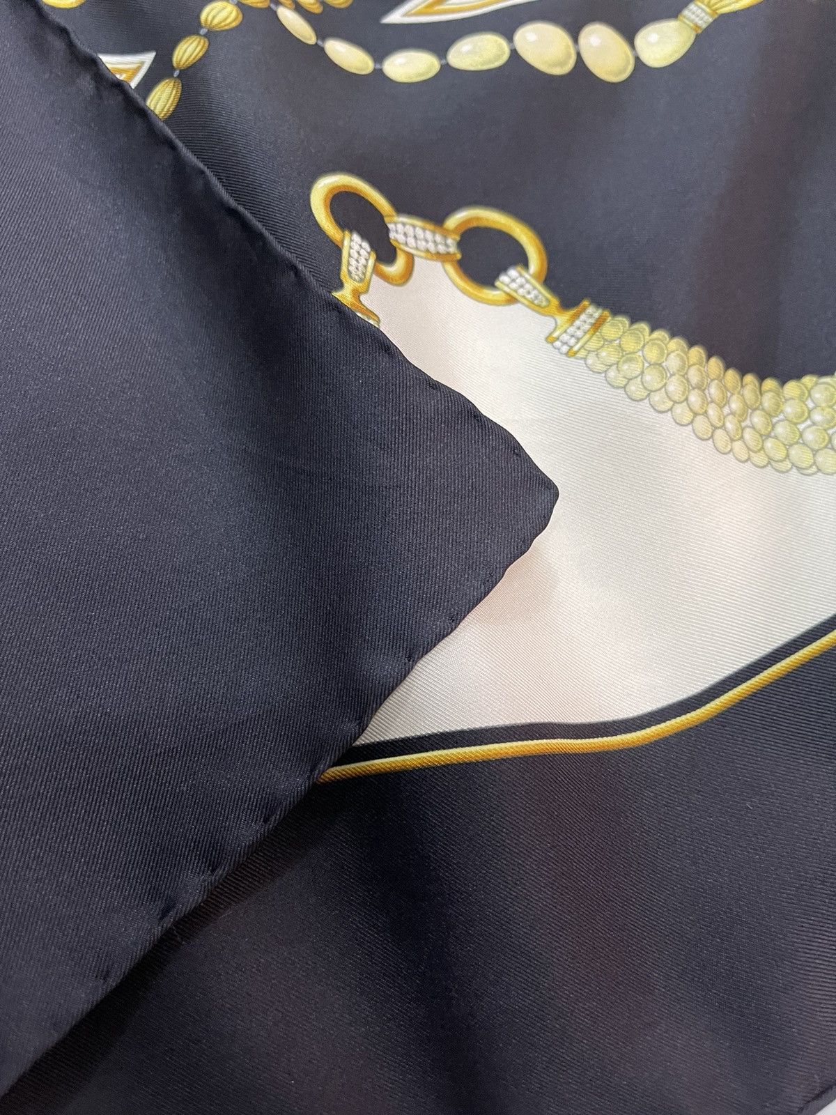Cartier Vintage Cartier Luxury Silk Scarves Size ONE SIZE - 10 Thumbnail