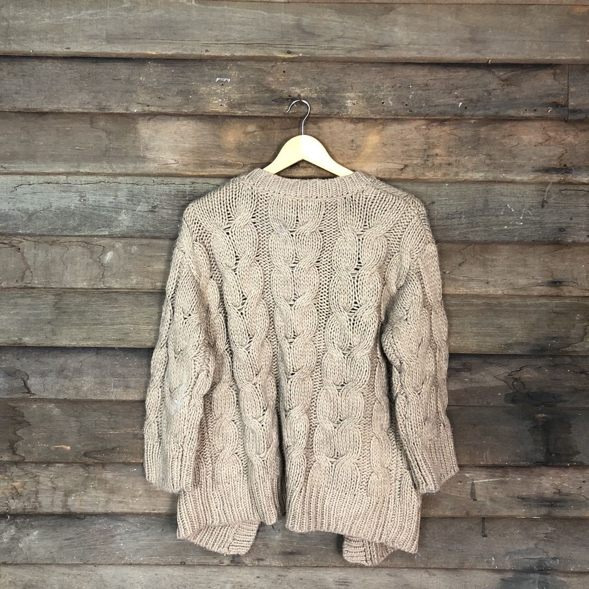 Aran Isles Knitwear D Gu Japan Brown cardigan cable Knitwear #c1180 Size US S / EU 44-46 / 1 - 11 Thumbnail