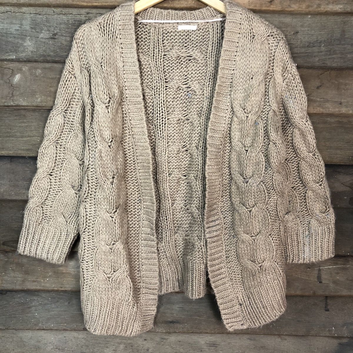 Aran Isles Knitwear D Gu Japan Brown cardigan cable Knitwear #c1180 Size US S / EU 44-46 / 1 - 8 Thumbnail