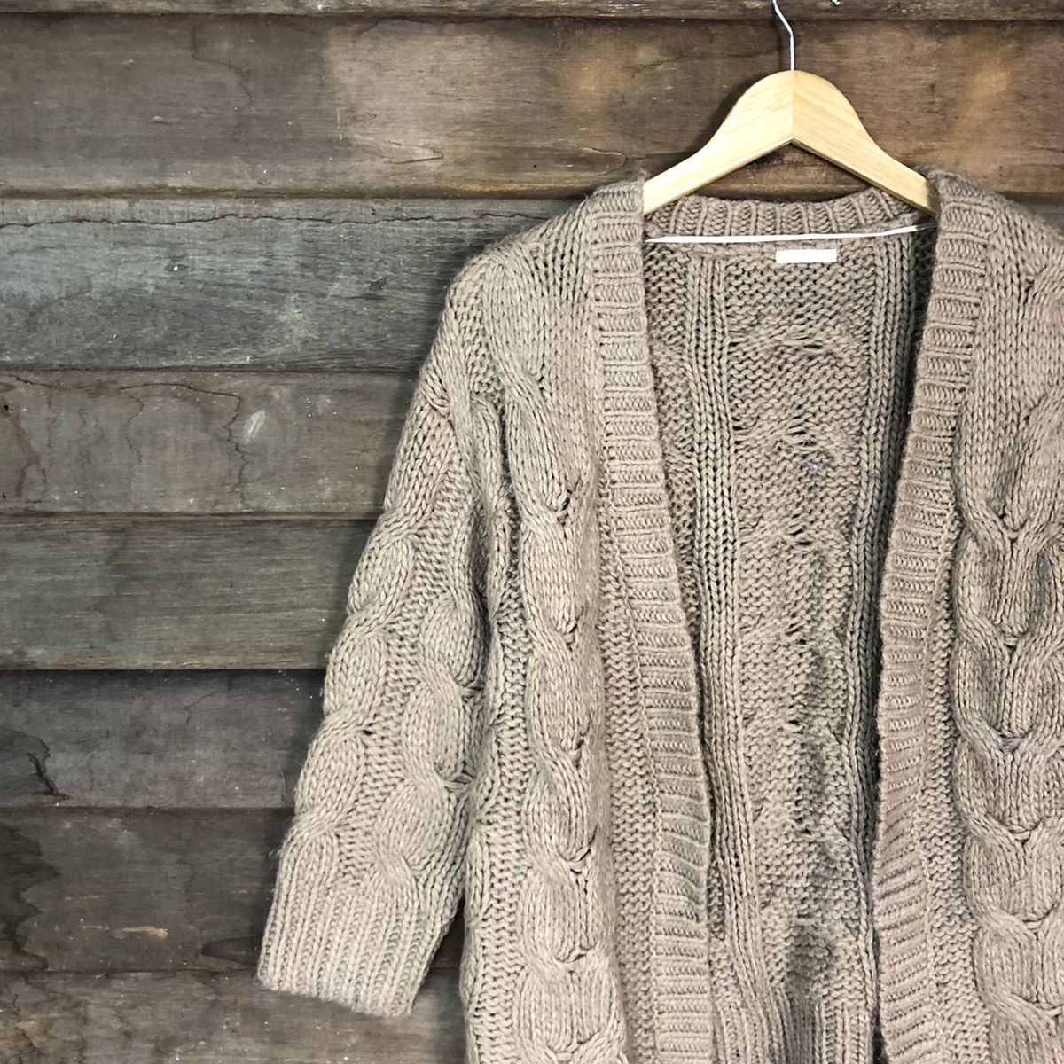 Aran Isles Knitwear D Gu Japan Brown cardigan cable Knitwear #c1180 Size US S / EU 44-46 / 1 - 7 Thumbnail