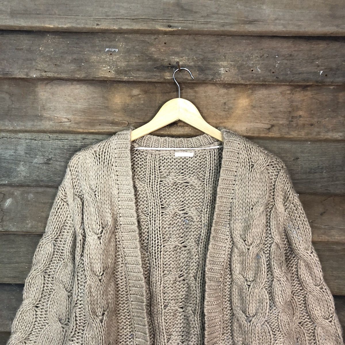Aran Isles Knitwear D Gu Japan Brown cardigan cable Knitwear #c1180 Size US S / EU 44-46 / 1 - 2 Thumbnail