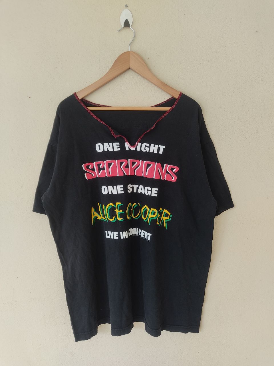 Band Tees × Vintage RARE! Vintage Scorpions x Alice Cooper Tour Concert Tee Size US XL / EU 56 / 4 - 1 Thumbnail