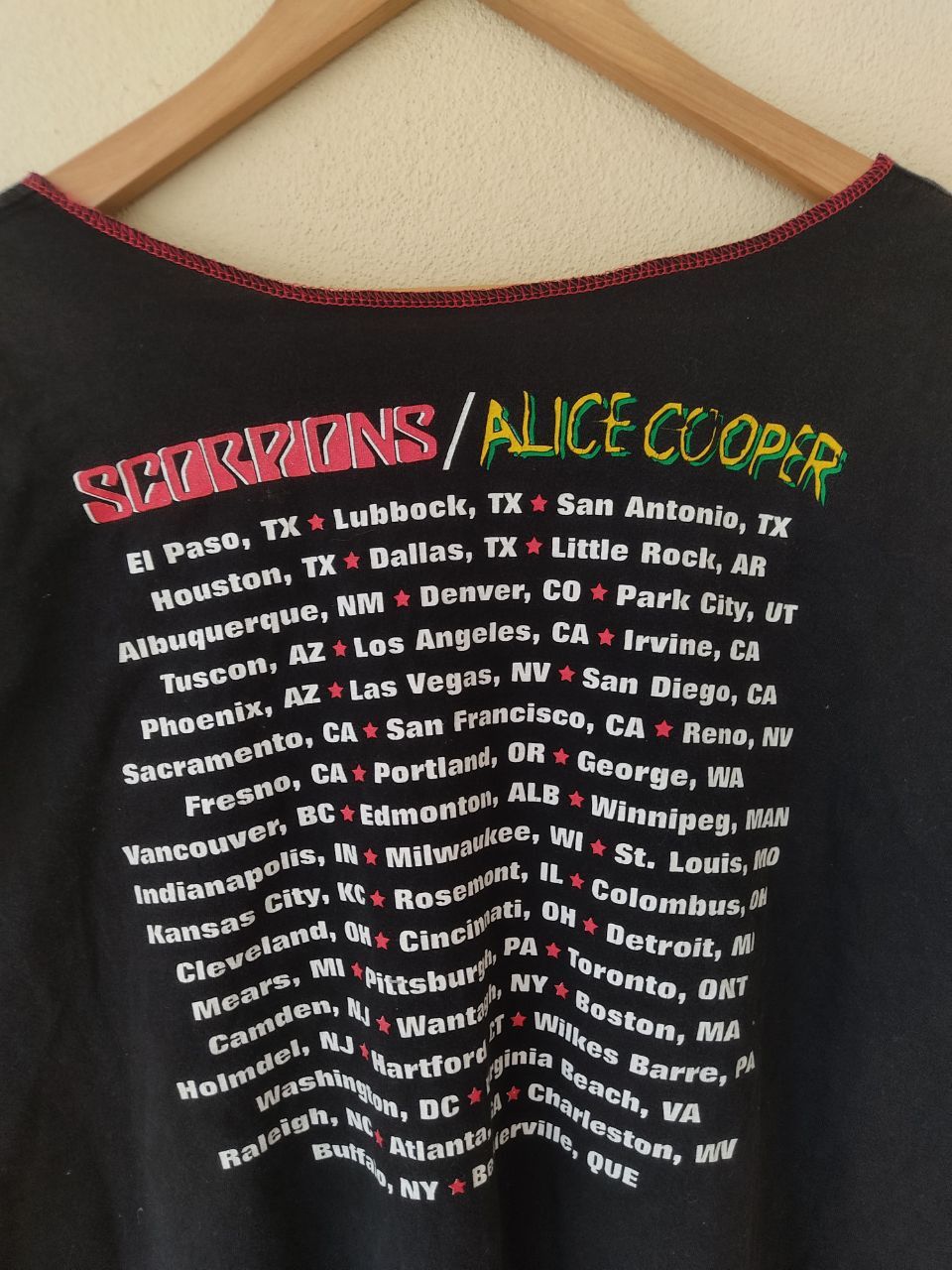 Band Tees × Vintage RARE! Vintage Scorpions x Alice Cooper Tour Concert Tee Size US XL / EU 56 / 4 - 5 Thumbnail