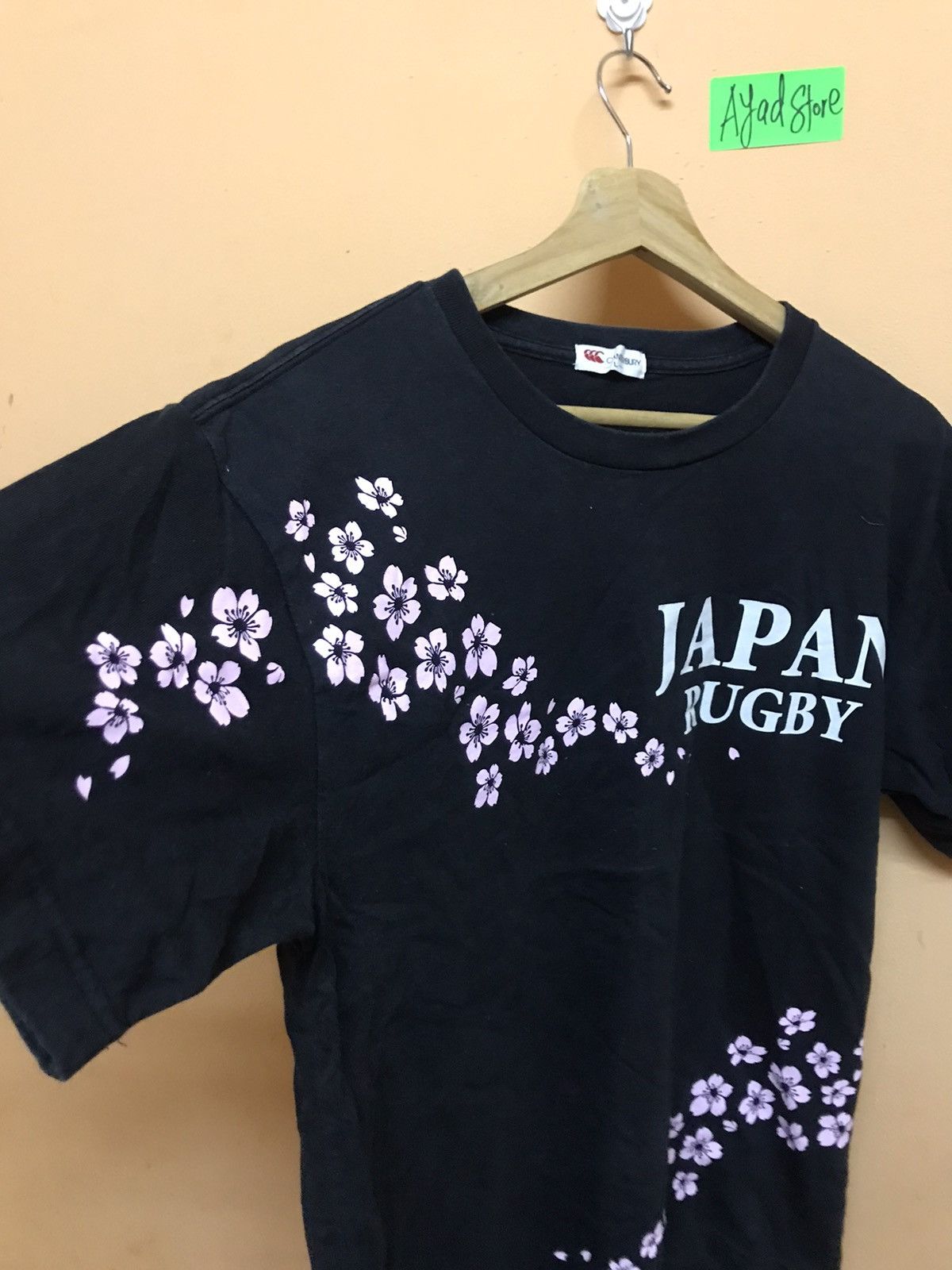 Canterbury of New Zealand × Japanese Brand ‼️JAPANANSE RUGBY TEAM SAKURA EDITION TSHIRT‼️ Size US M / EU 48-50 / 2 - 3 Thumbnail