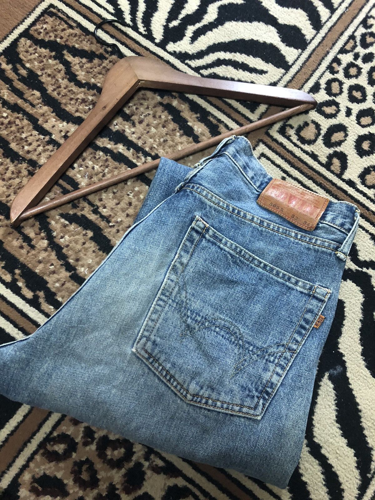Edwin × Vintage VINTAGE SELVEDGE EDWIN 505x BLUE WASH DISTRESSED DENIM Size US 32 / EU 48 - 18 Thumbnail