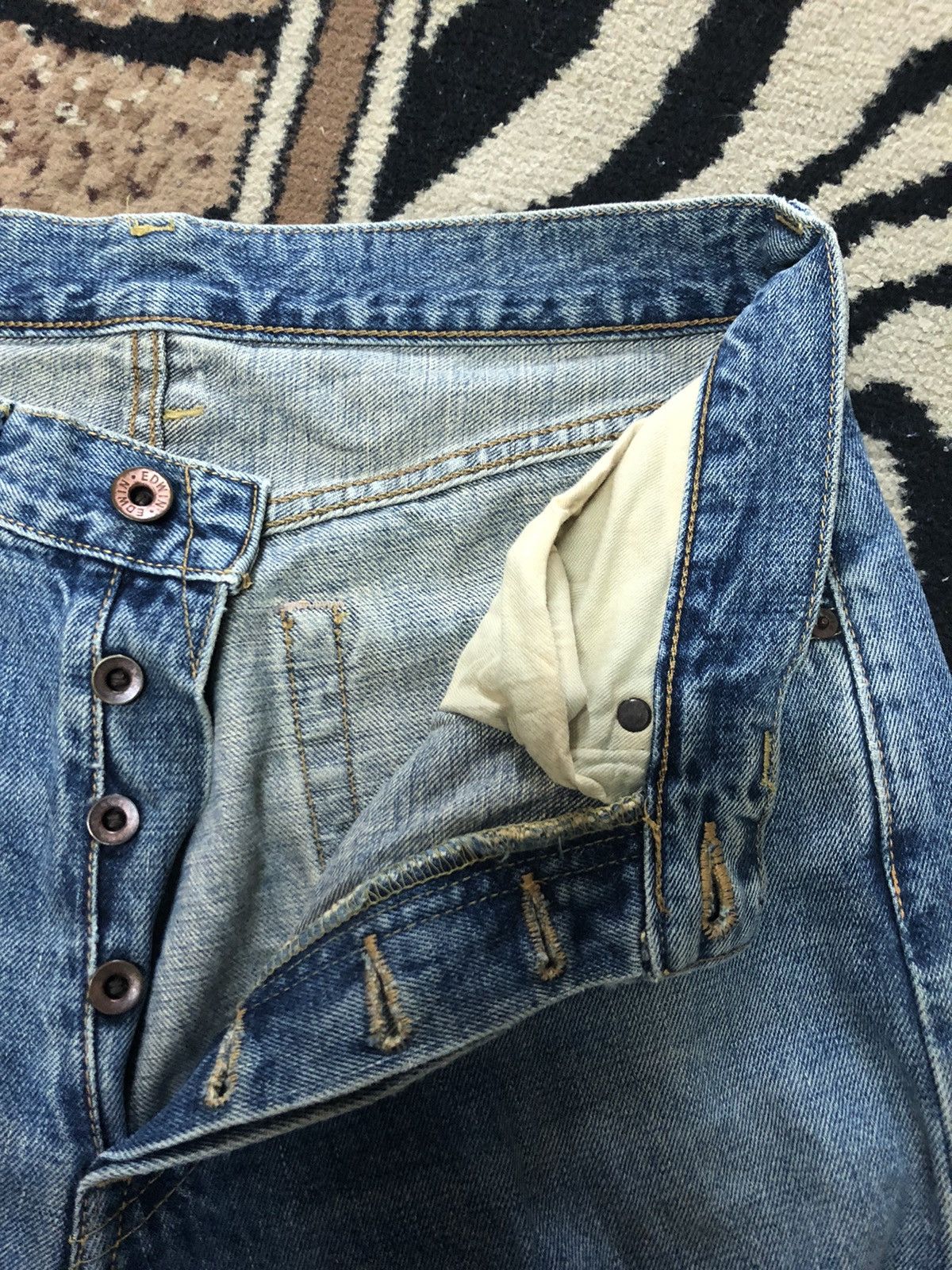 Edwin × Vintage VINTAGE SELVEDGE EDWIN 505x BLUE WASH DISTRESSED DENIM Size US 32 / EU 48 - 6 Thumbnail