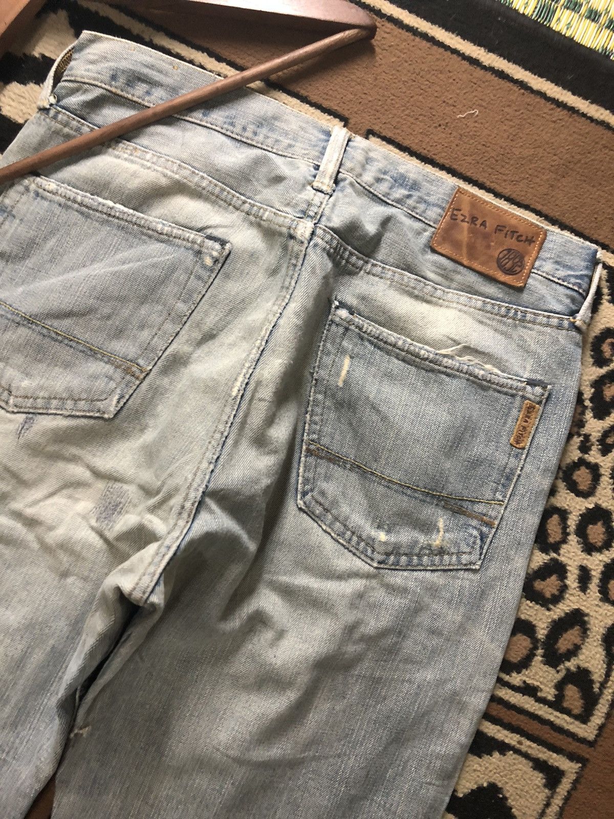 Vintage VINTAGE SELVEDGE EZRA FITCH LIGHT BLUE WASH DISTRESED DENIM Size US 32 / EU 48 - 11 Thumbnail