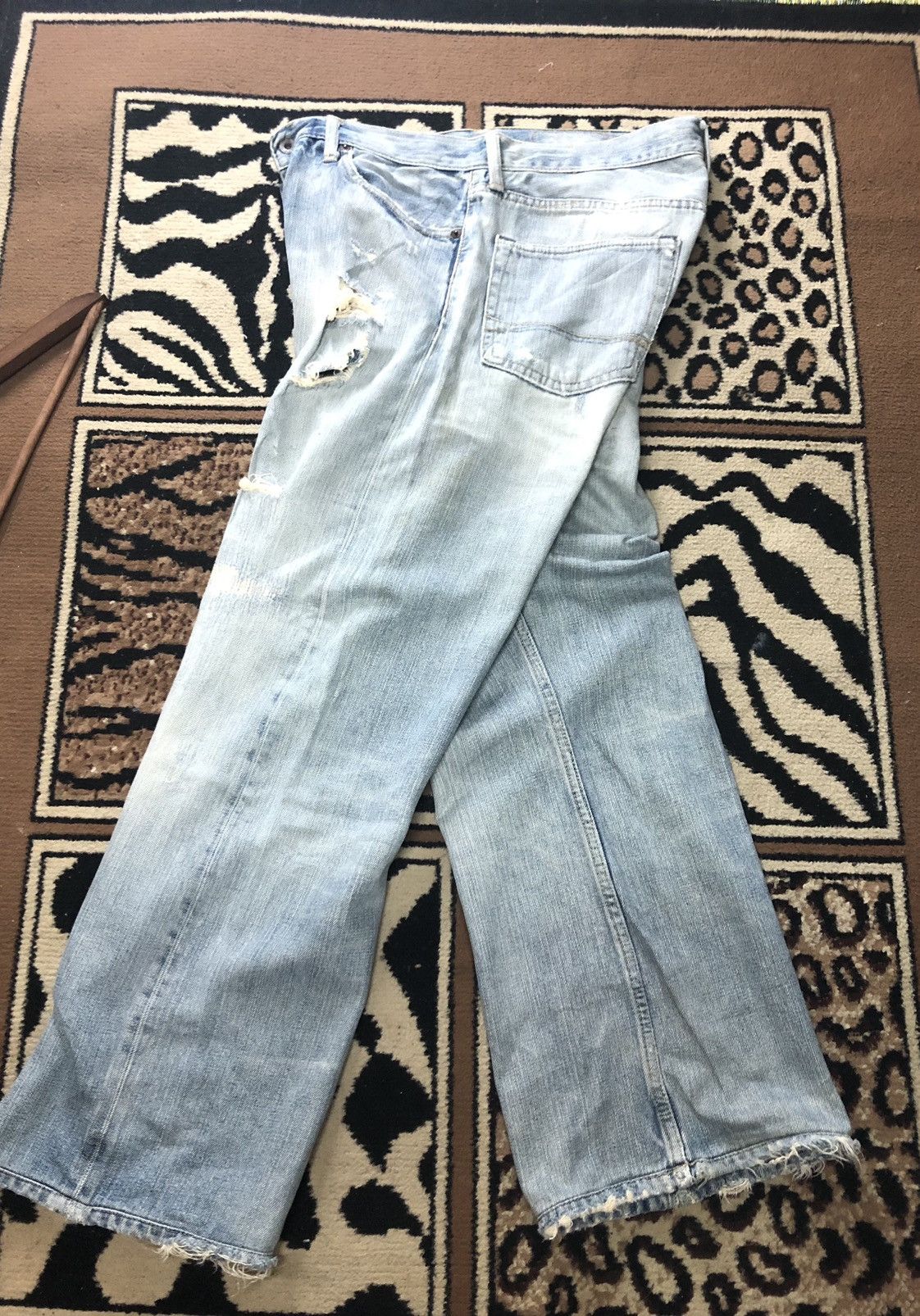 Vintage VINTAGE SELVEDGE EZRA FITCH LIGHT BLUE WASH DISTRESED DENIM Size US 32 / EU 48 - 14 Thumbnail