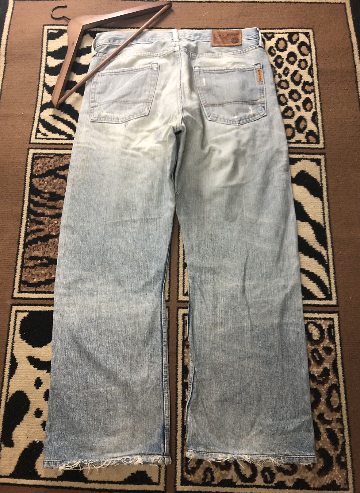 Vintage VINTAGE SELVEDGE EZRA FITCH LIGHT BLUE WASH DISTRESED DENIM Size US 32 / EU 48 - 10 Thumbnail