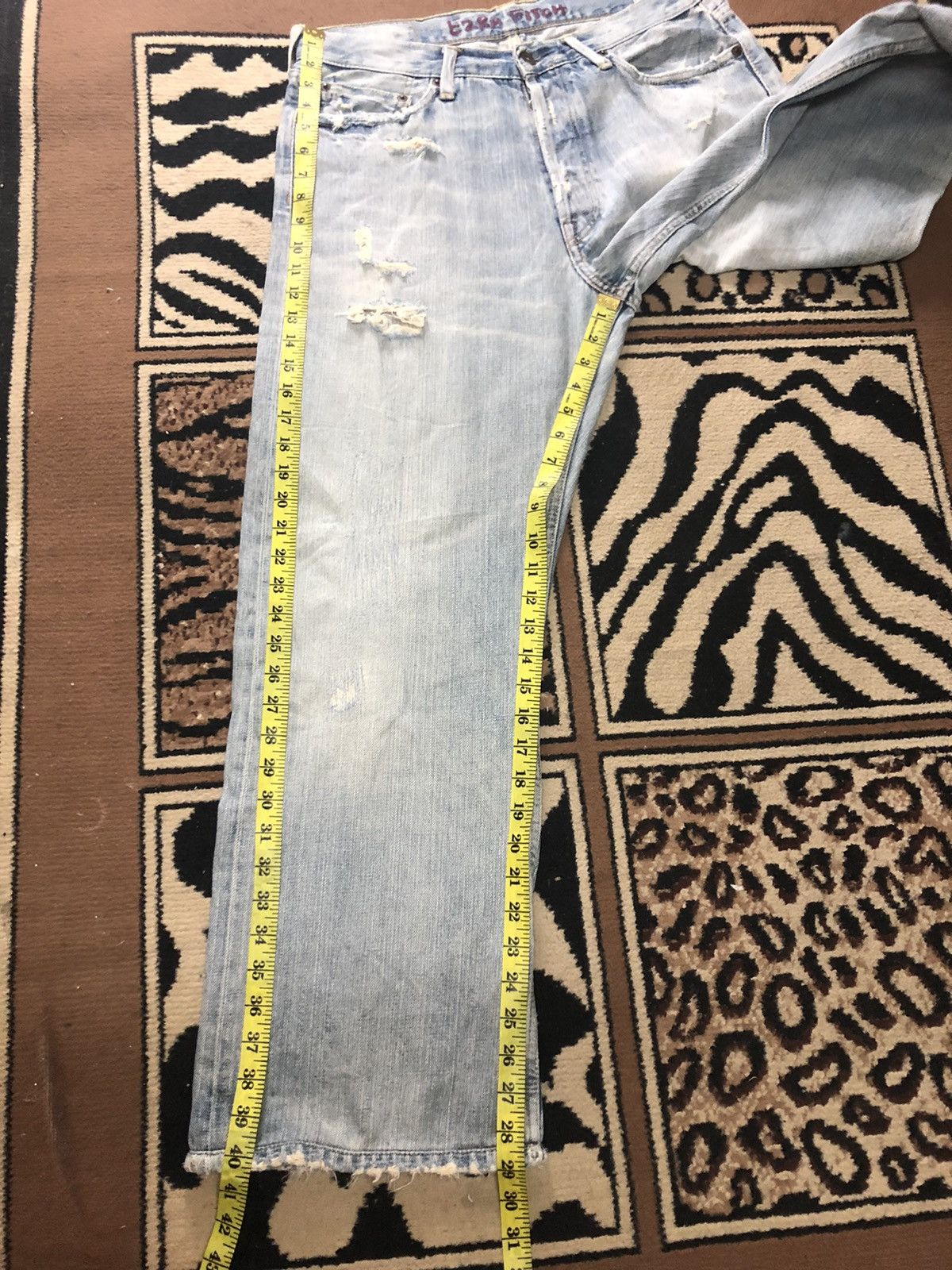 Vintage VINTAGE SELVEDGE EZRA FITCH LIGHT BLUE WASH DISTRESED DENIM Size US 32 / EU 48 - 17 Thumbnail