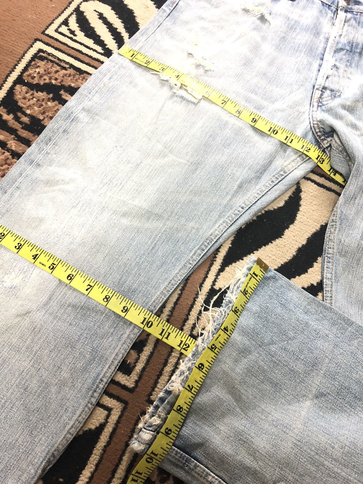 Vintage VINTAGE SELVEDGE EZRA FITCH LIGHT BLUE WASH DISTRESED DENIM Size US 32 / EU 48 - 18 Thumbnail