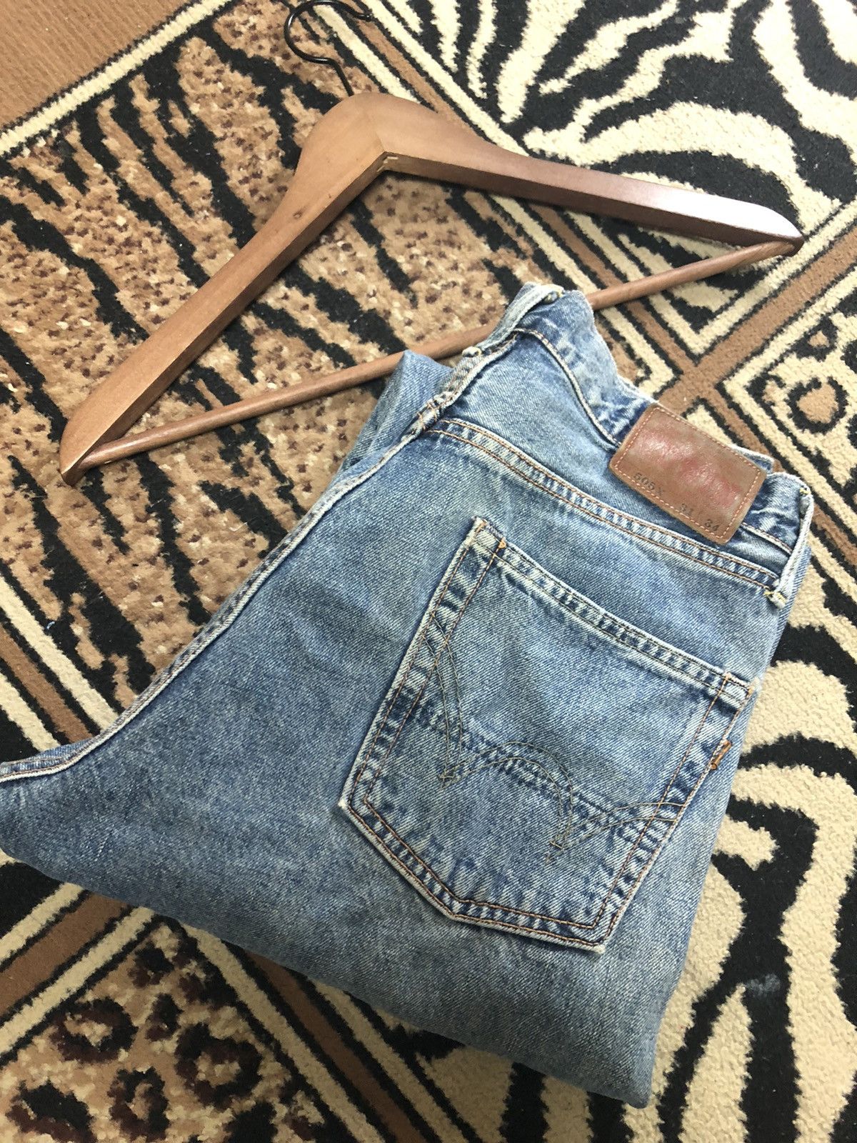Edwin × Vintage VINTAGE SELVEDGE EDWIN 505x BLUE WASH DISTRESSED DENIM Size US 30 / EU 46 - 19 Thumbnail