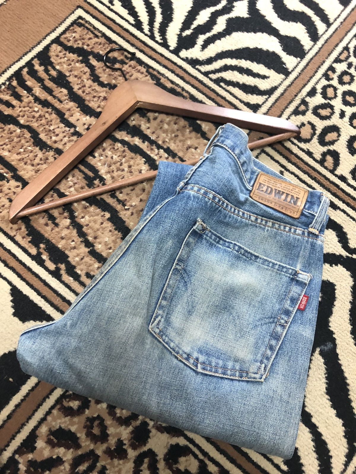 Edwin × Vintage VINTAGE SELVEDGE EDWIN 505sx BLUE WASH DISTRESSED DENIM Size US 32 / EU 48 - 19 Thumbnail