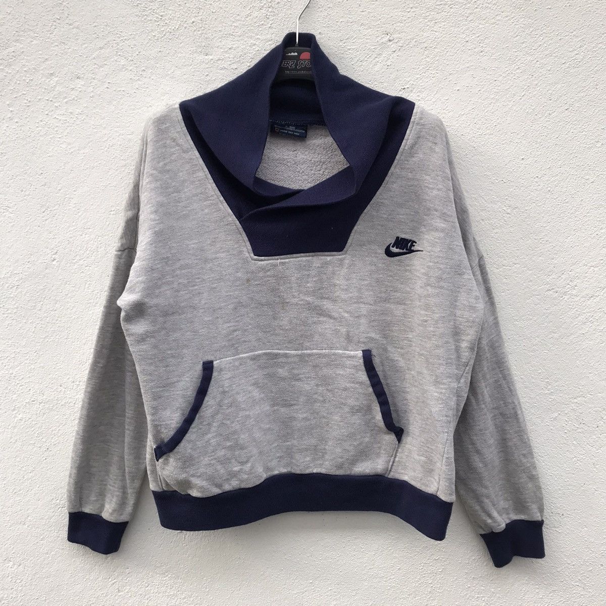 Nike × Vintage Vintage 80s Nike Swoosh 2 tone Sweatshirt Size US L / EU 52-54 / 3 - 1 Thumbnail