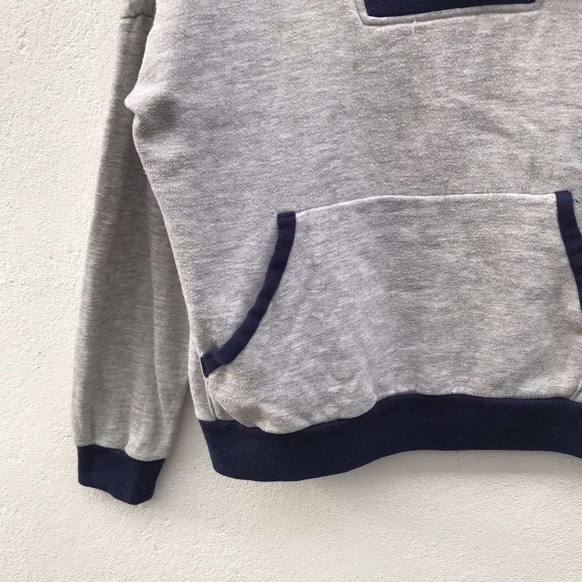 Nike × Vintage Vintage 80s Nike Swoosh 2 tone Sweatshirt Size US L / EU 52-54 / 3 - 2 Thumbnail