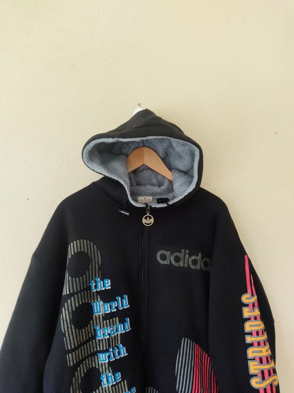 Adidas × Vintage Vintage Adidas Big Logo Black Hoodie Oversized Size US M / EU 48-50 / 2 - 3 Thumbnail