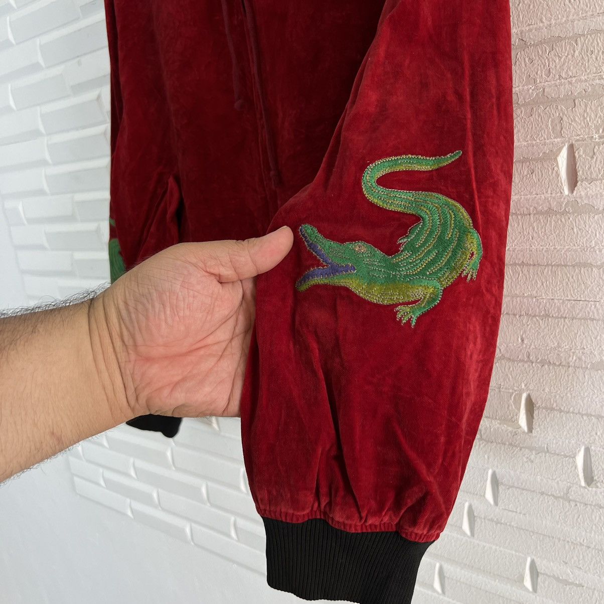 Japanese Brand VINTAGE MR SHINJI VELVET JACKET CROCODILE EMBROIDERY LOGO Size US M / EU 48-50 / 2 - 6 Thumbnail