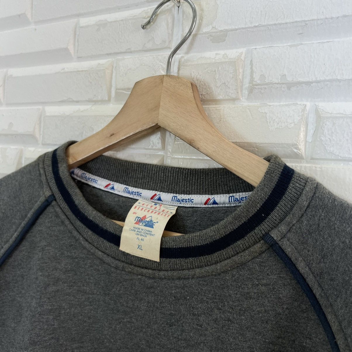 Japanese Brand VINTAGE MAJESTIC MLB NEW YORK BIG LOGO CREWNECK SWEATSHIRT Size US XL / EU 56 / 4 - 8 Thumbnail