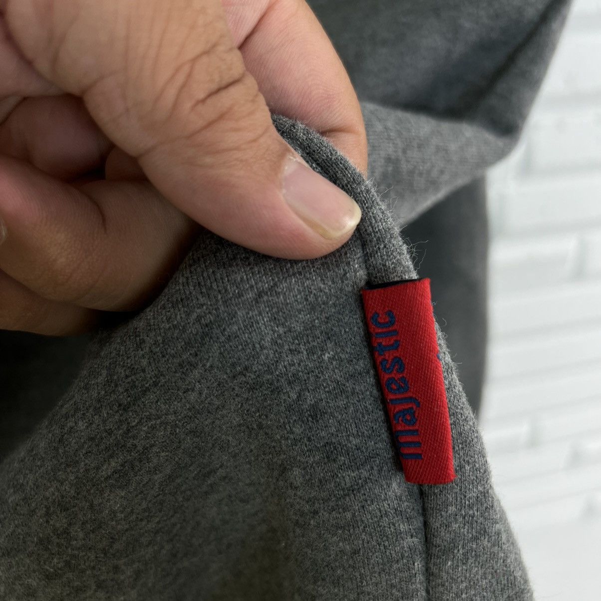 Japanese Brand VINTAGE MAJESTIC MLB NEW YORK BIG LOGO CREWNECK SWEATSHIRT Size US XL / EU 56 / 4 - 6 Thumbnail