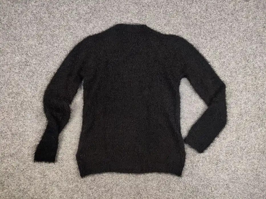 Japanese Brand Vintage 90's Japanese Black Mohair Style Fuzzy Sweater Size US S / EU 44-46 / 1 - 7 Thumbnail